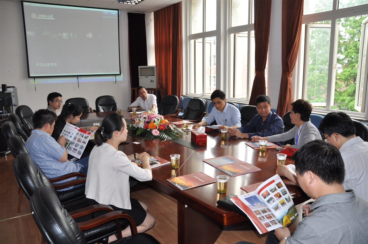 充分發揮校友資源 積極開展校企合作