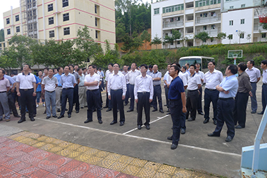 南平市市委書記裴金佳、市長(zhǎng)林寶金率市委市政府全部領(lǐng)導(dǎo)及各市縣主要領(lǐng)導(dǎo)一行蒞臨我公司視察指導(dǎo)